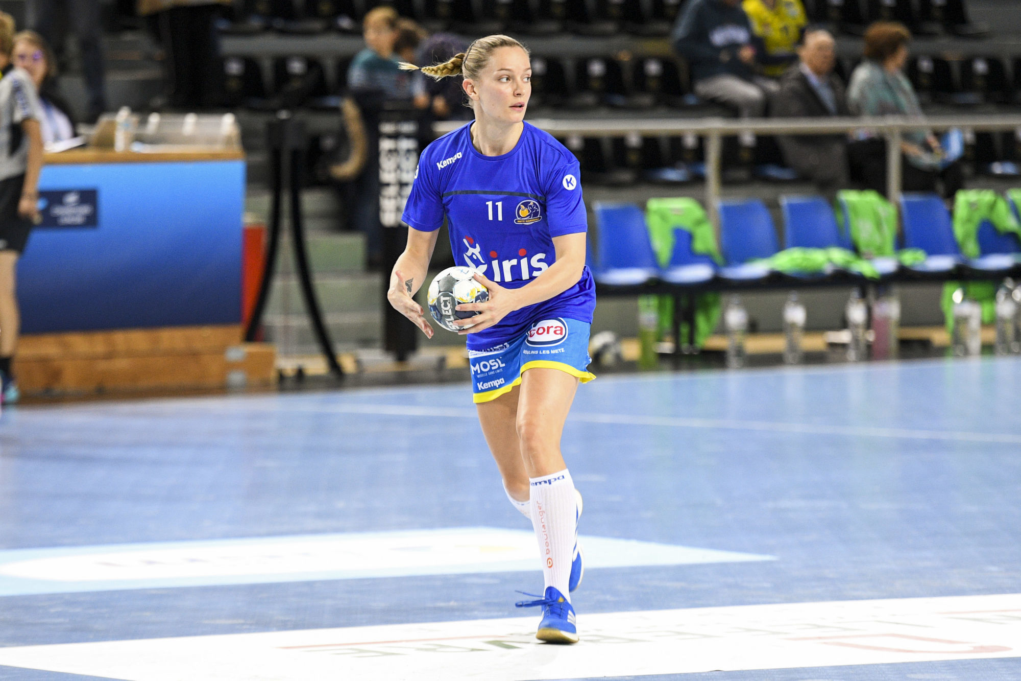 Manon HOUETTE of Metz during the Women's Champions League, Group A match between Metz Handball and FTC - Rail Cargo Hungarian on November 16, 2019 in Metz, France. (Photo by Aude Alcover/Icon Sport) - Manon HOUETTE - Palais Omnisports Les Arenes Metz - Metz (France)