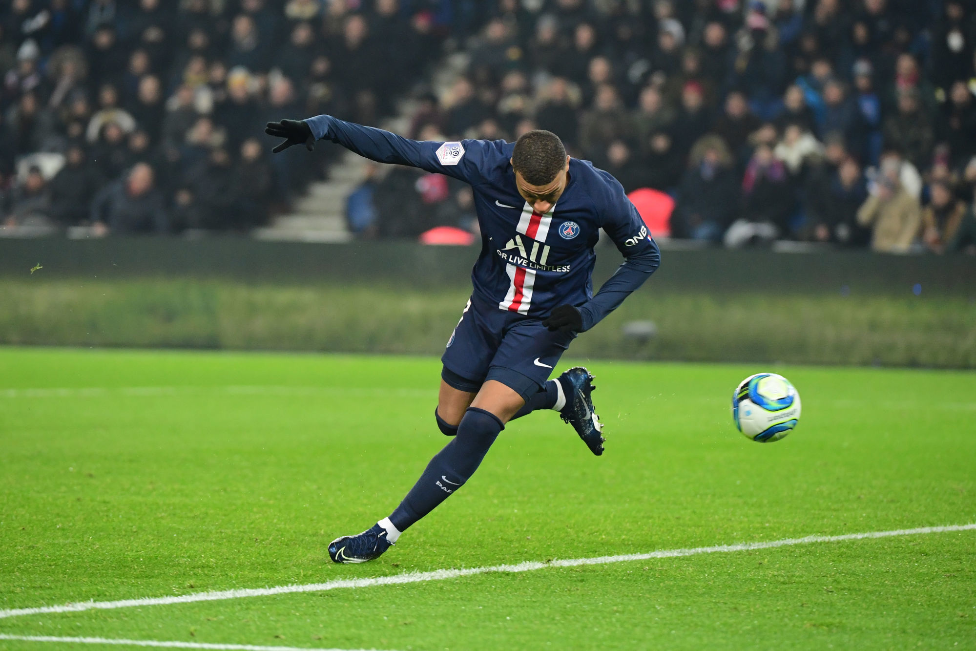 Kylian Mbappé - PSG (Photo by Dave Winter/Icon Sport)