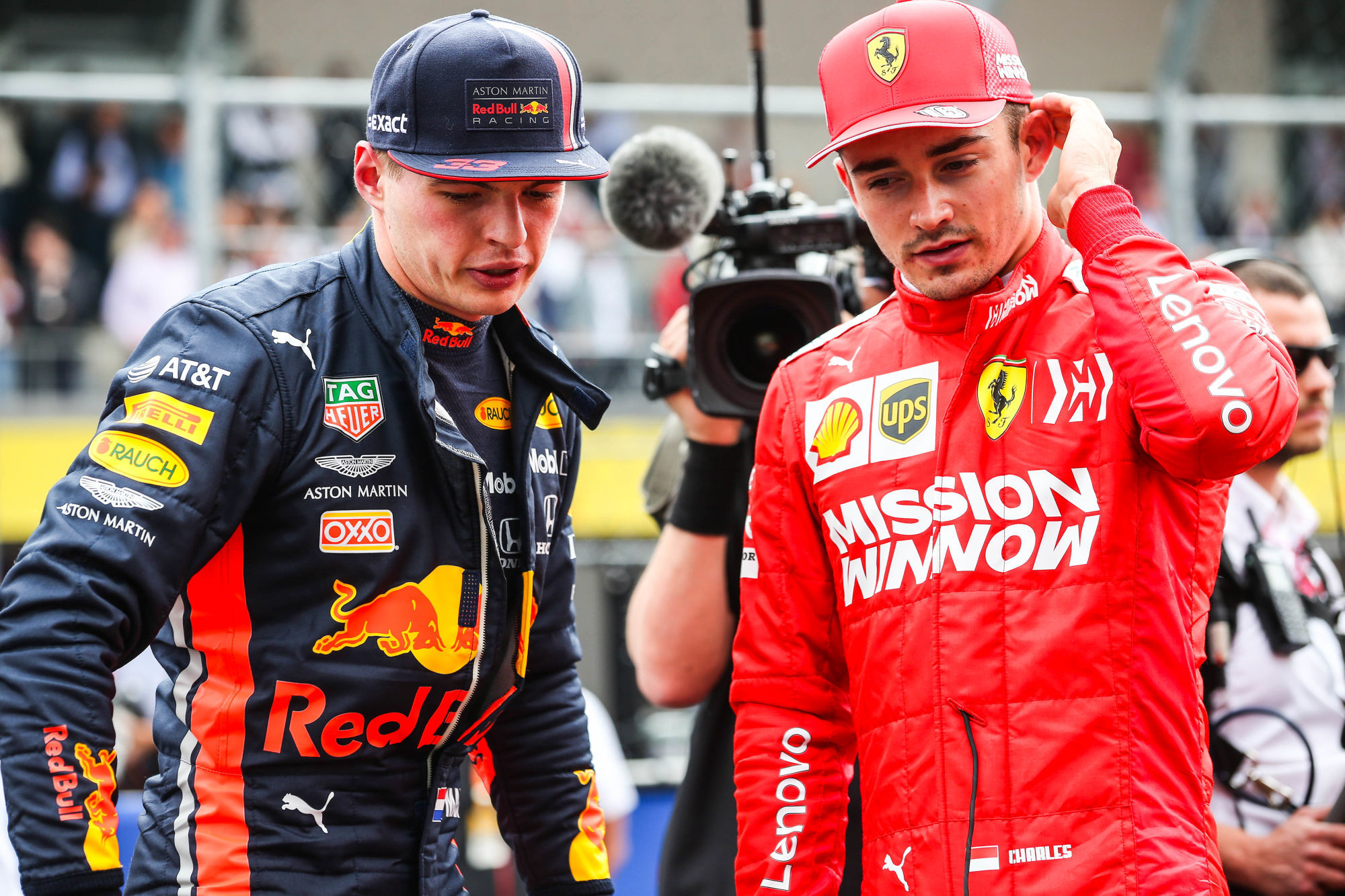 Max Verstappen - Red Bull Racing RB15 et Charles Leclerc (MON) Ferrari SF90. Photo : Icon Sport