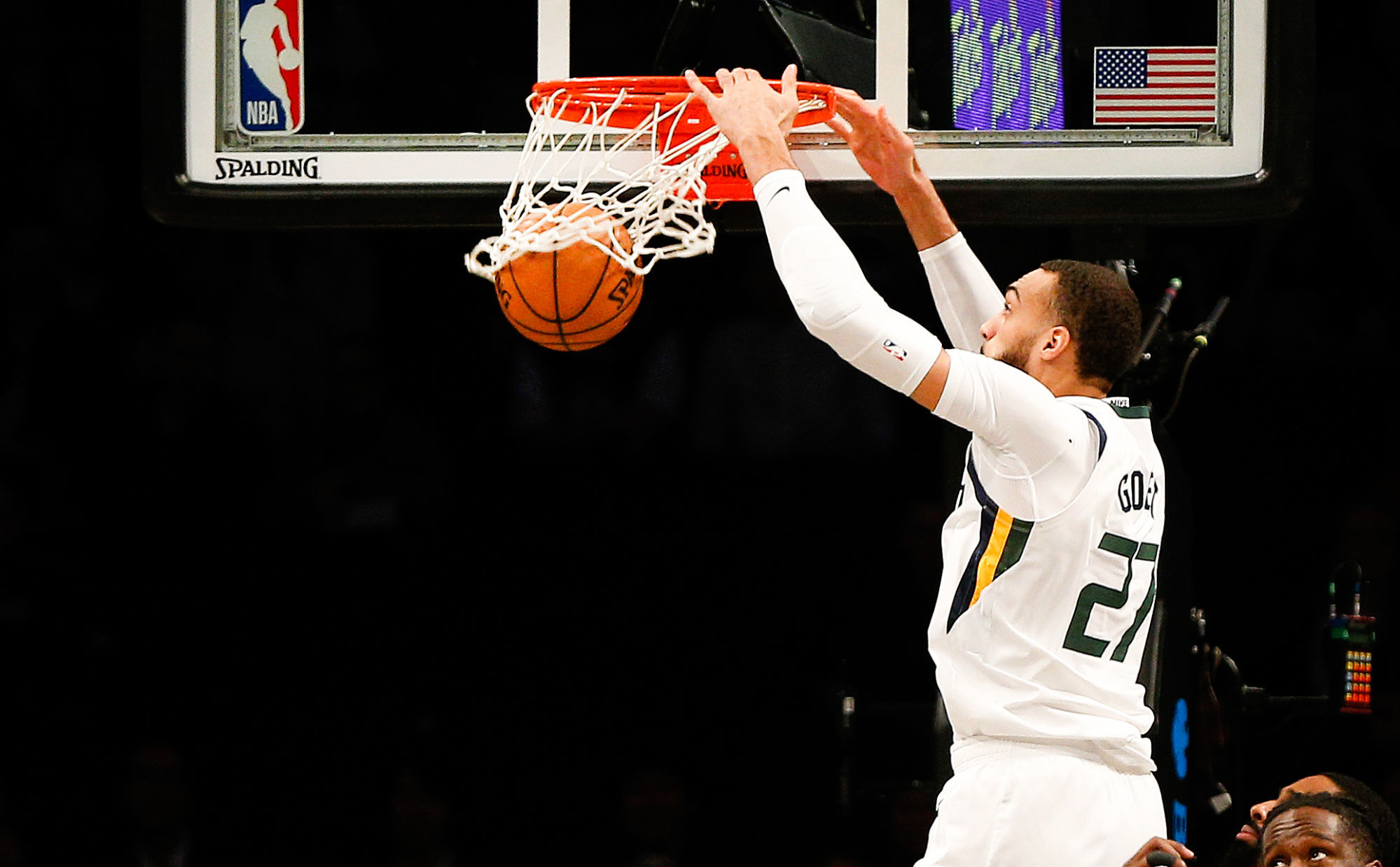 Jan 14, 2020; Brooklyn, New York, USA; Utah Jazz center Rudy Gobert (27) dunks the ball against the Brooklyn Nets during the first half at Barclays Center. Mandatory Credit: Andy Marlin-USA TODAY Sports/Sipa USA 

Photo by Icon Sport - Barclays Center - Brooklyn (Etats Unis)