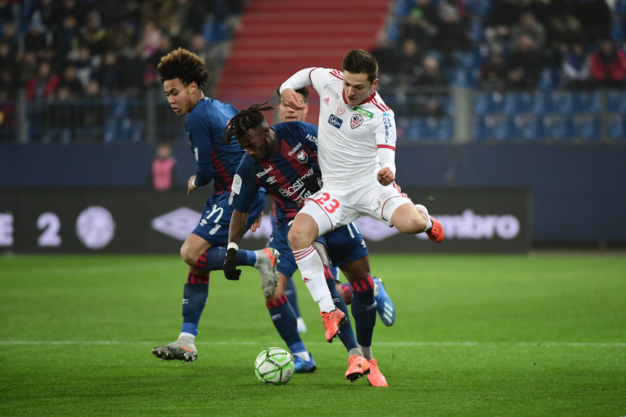 (R-L) Matthieu HUARD of AC Ajaccio, Steeve YAGO of Caen and Alexis BEKA BEKA of Caen during the Ligue 2 match between Caen and AC Ajaccio on January 24, 2020 in Caen, France. (Photo by Dave Winter/Icon Sport) - Stade Michel d'Ornano - Caen (France)