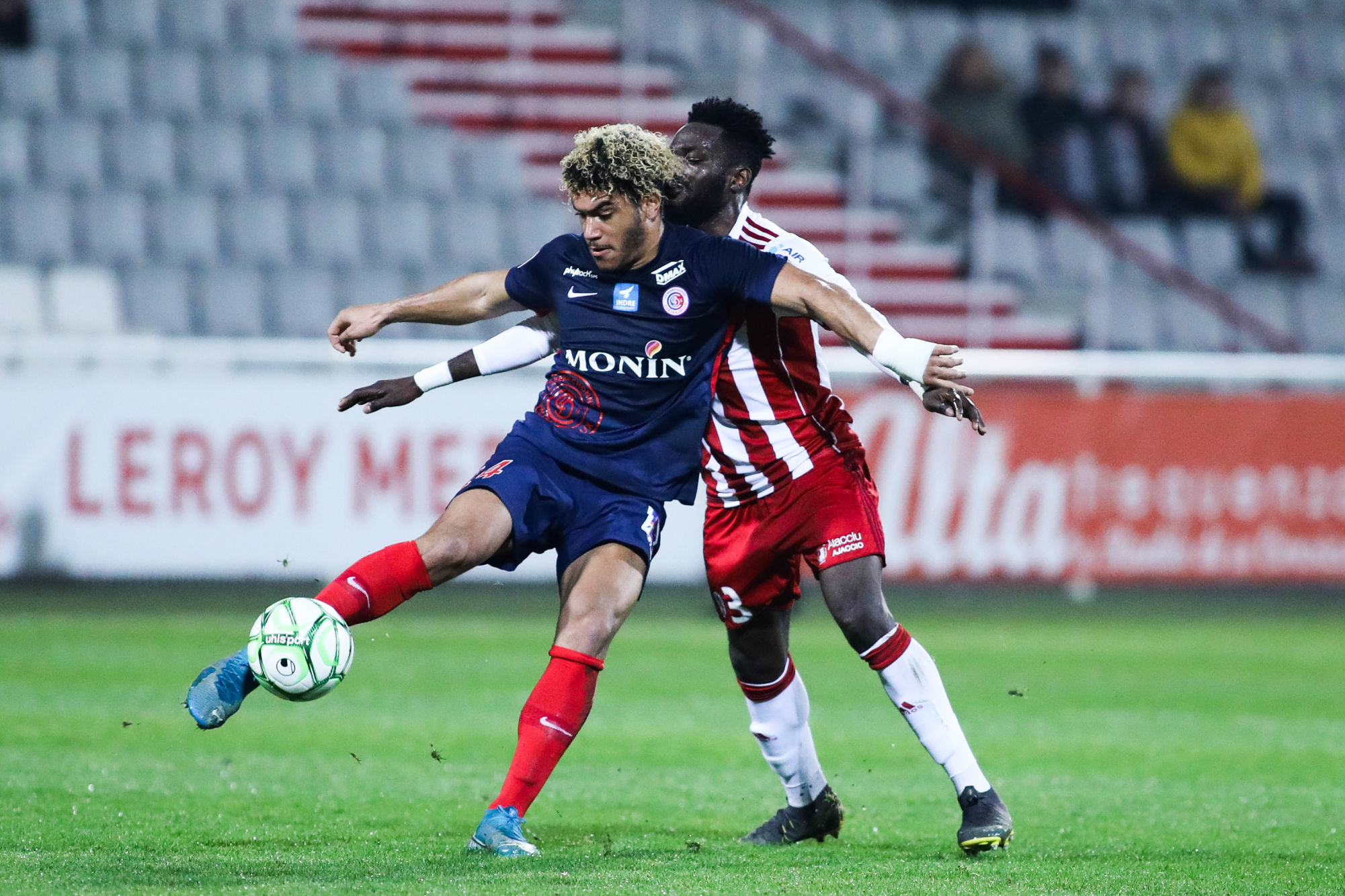 Alexis Goncalves Pereira of Chateauroux and Ismael Diallo of Ajaccio during the Ligue 2 match between Ajaccio and Chateauroux at Stade Francois Coty on January 31, 2020 in Ajaccio, France. (Photo by Michel Luccioni/Icon Sport) - Stade François-Coty - Ajaccio (France)