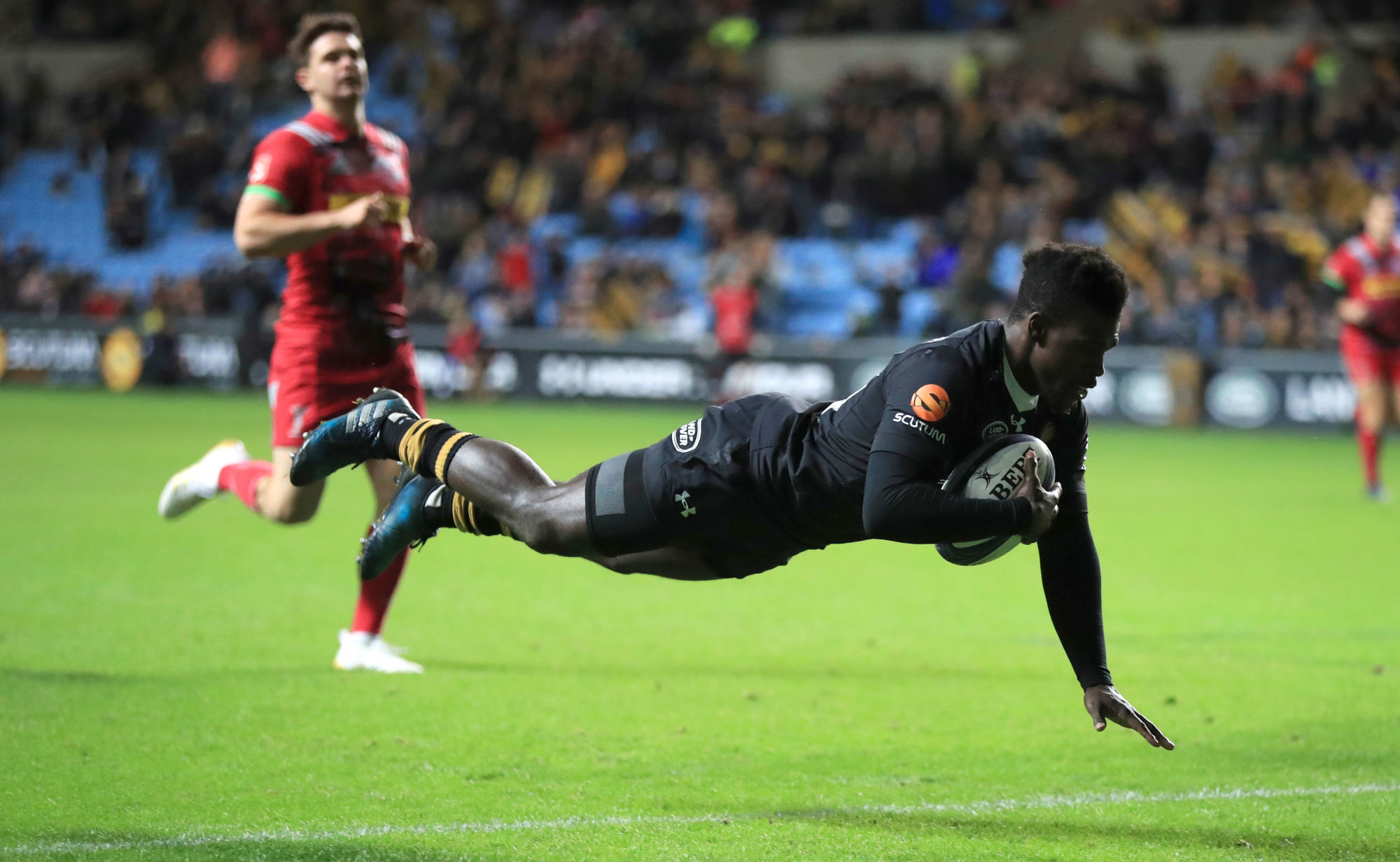Wasps' Christian Wade dives over to score a try during the Champions Cup, pool one match at the Ricoh Arena, Coventry on 22th October 2017  Photo : PA Images / Icon Sport