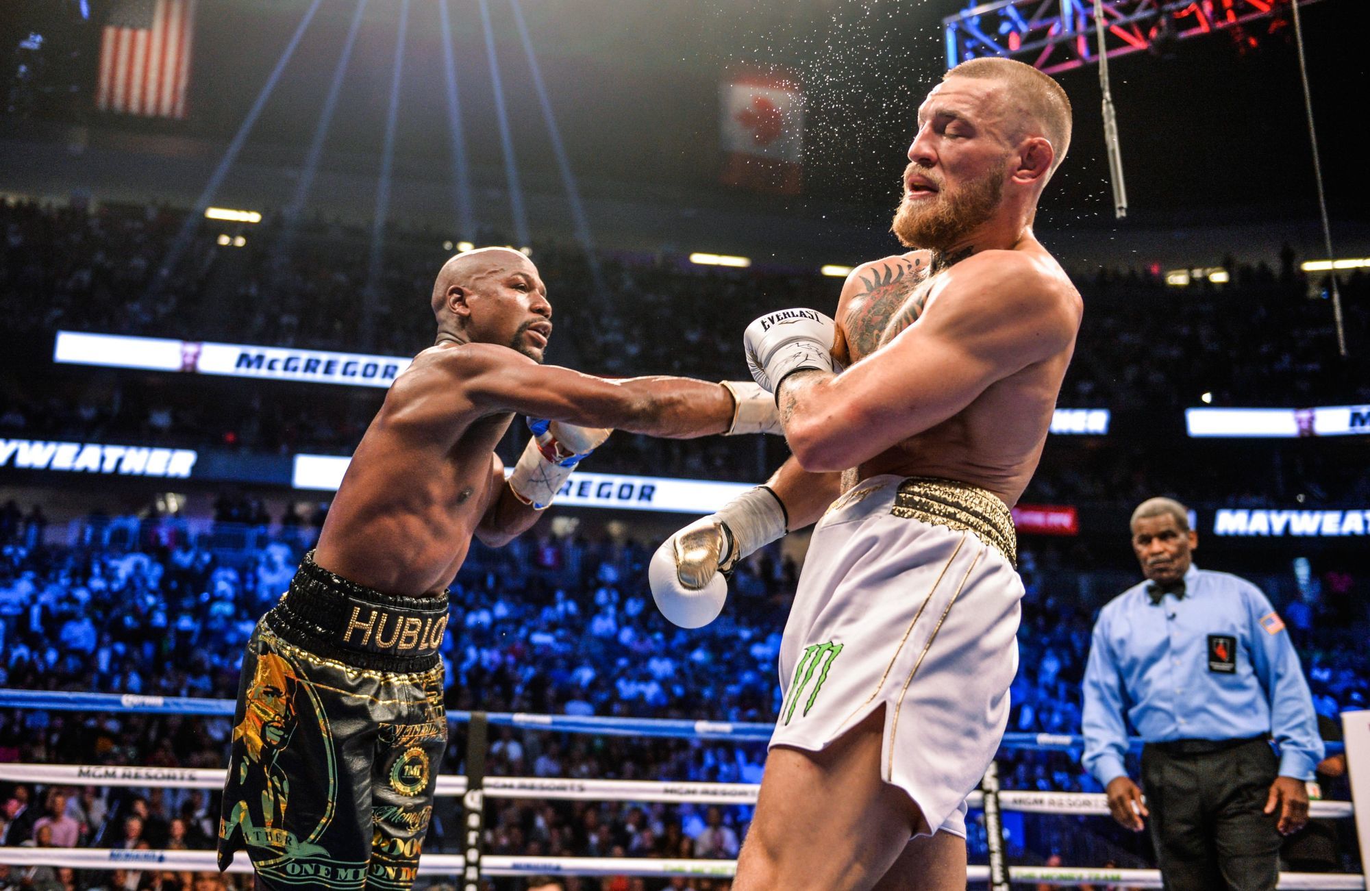 Floyd Mayweather Jr VS Conor McGregor Photo: Mayweather Promotions / Icon Sport