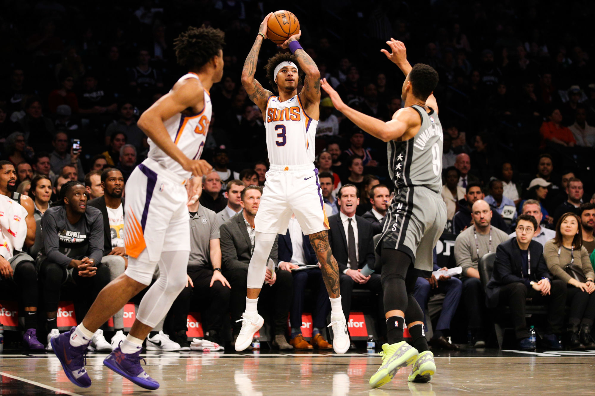 Feb 3, 2020; Brooklyn, New York, USA; Phoenix Suns small forward Kelly Oubre Jr. (3) shoots against Brooklyn Nets shooting guard Timothe Luwawu-Cabarrot (9) during the first quarter at Barclays Center. Mandatory Credit: Brad Penner-USA TODAY Sports/Sipa USA 

Photo by Icon Sport - Kelly OUBRE - Timothe LUWAWU-CABARROT - Barclays Center - Brooklyn (Etats Unis)