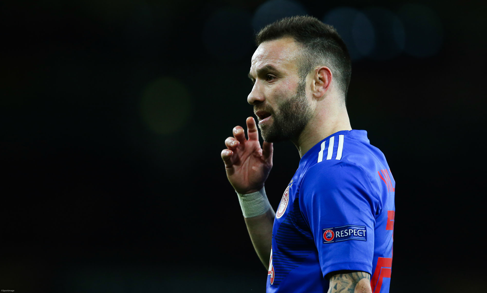 Photo by Icon Sport - Mathieu VALBUENA - Emirates Stadium - Londres (Angleterre)