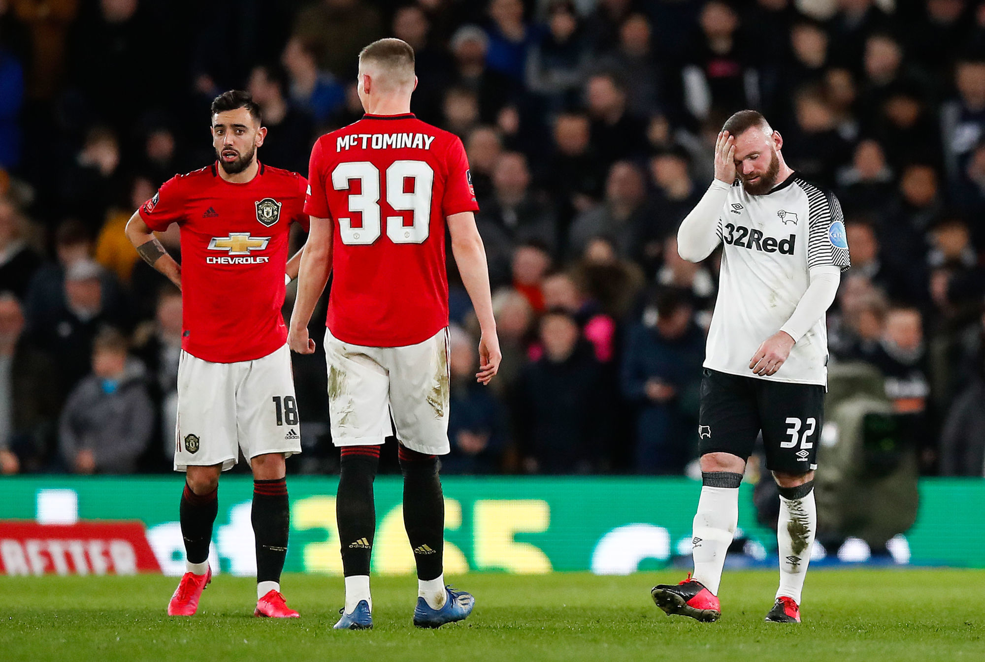 Derby County's Wayne Rooney looks dejected after his side concede their first goal during the FA Cup fifth round match at Pride Park, Derby. 


Photo by Icon Sport - Pride Park - Derby (Angleterre)