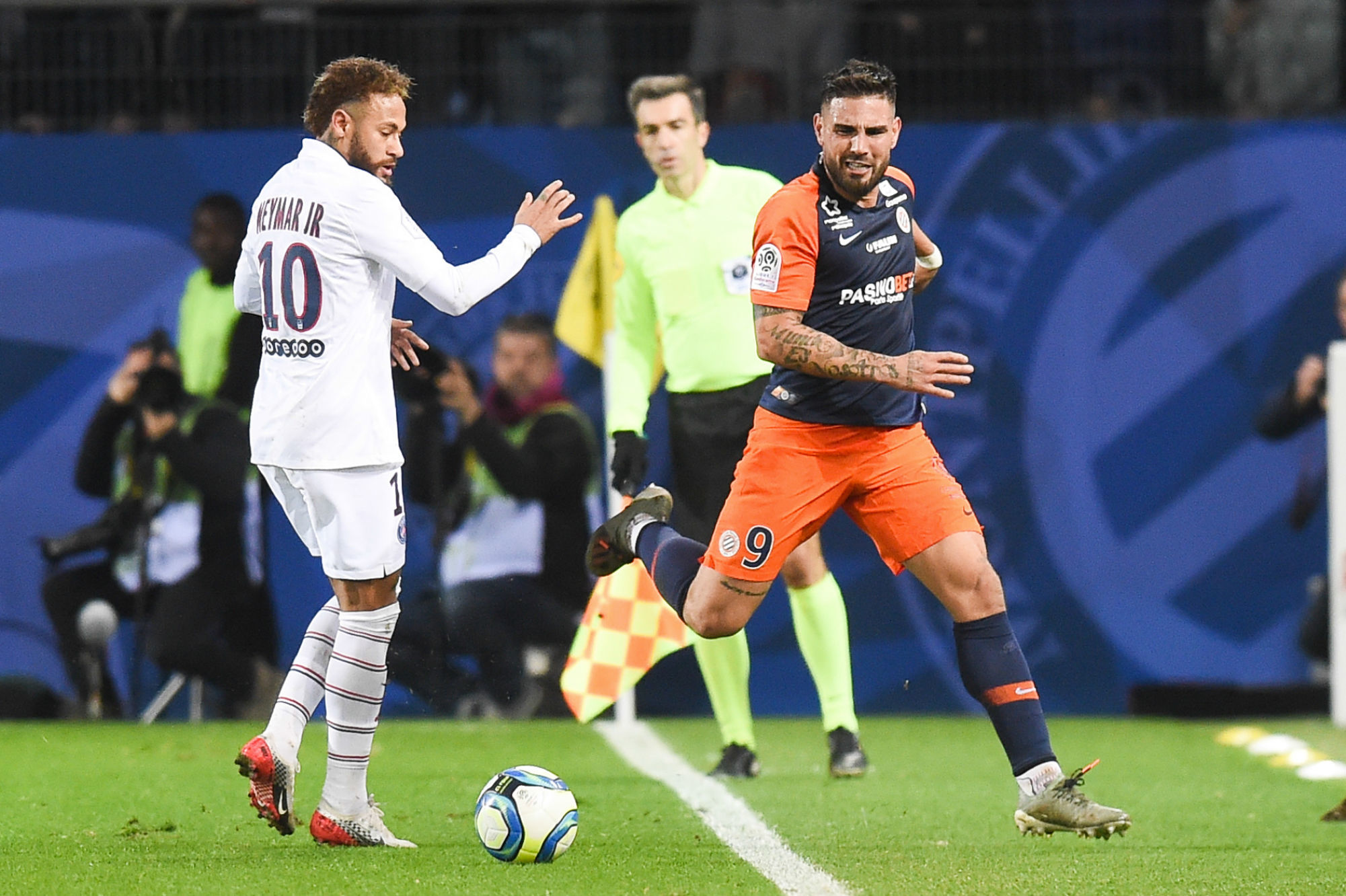 NEYMAR Jr - Paris Saint-Germain et Andy DELORT - Montpellier (Photo by Alexandre Dimou/Icon Sport)