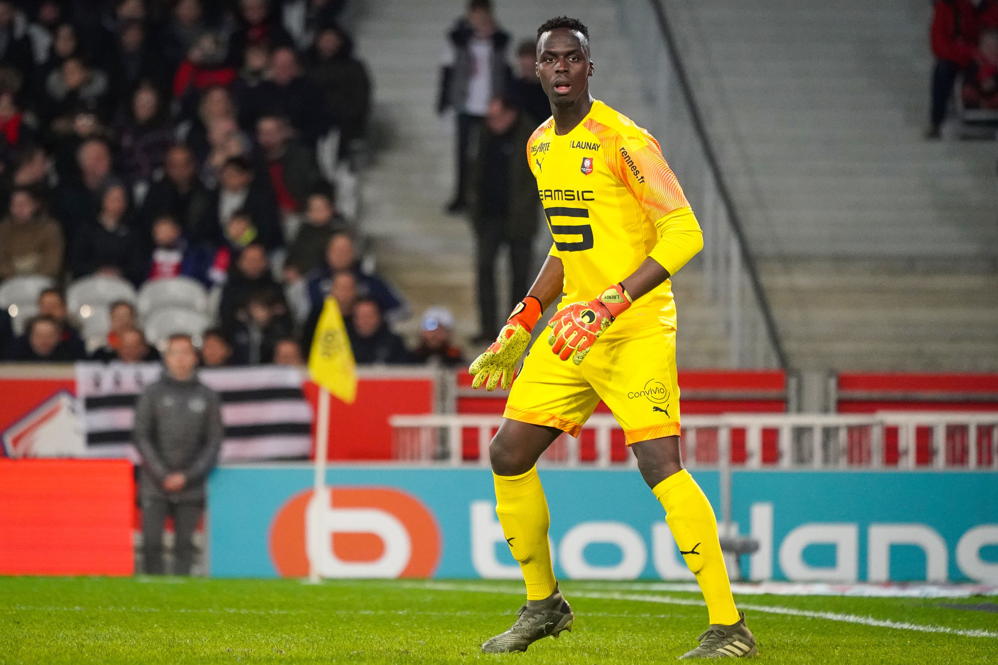 Edouard MENDY of Stade Rennais during the Ligue 1 match between Lille OSC and Rennes at Stade Pierre Mauroy on February 4, 2020 in Lille, France. (Photo by Pierre Costabadie/Icon Sport) - Edouard MENDY - Stade Pierre Mauroy - Lille (France)