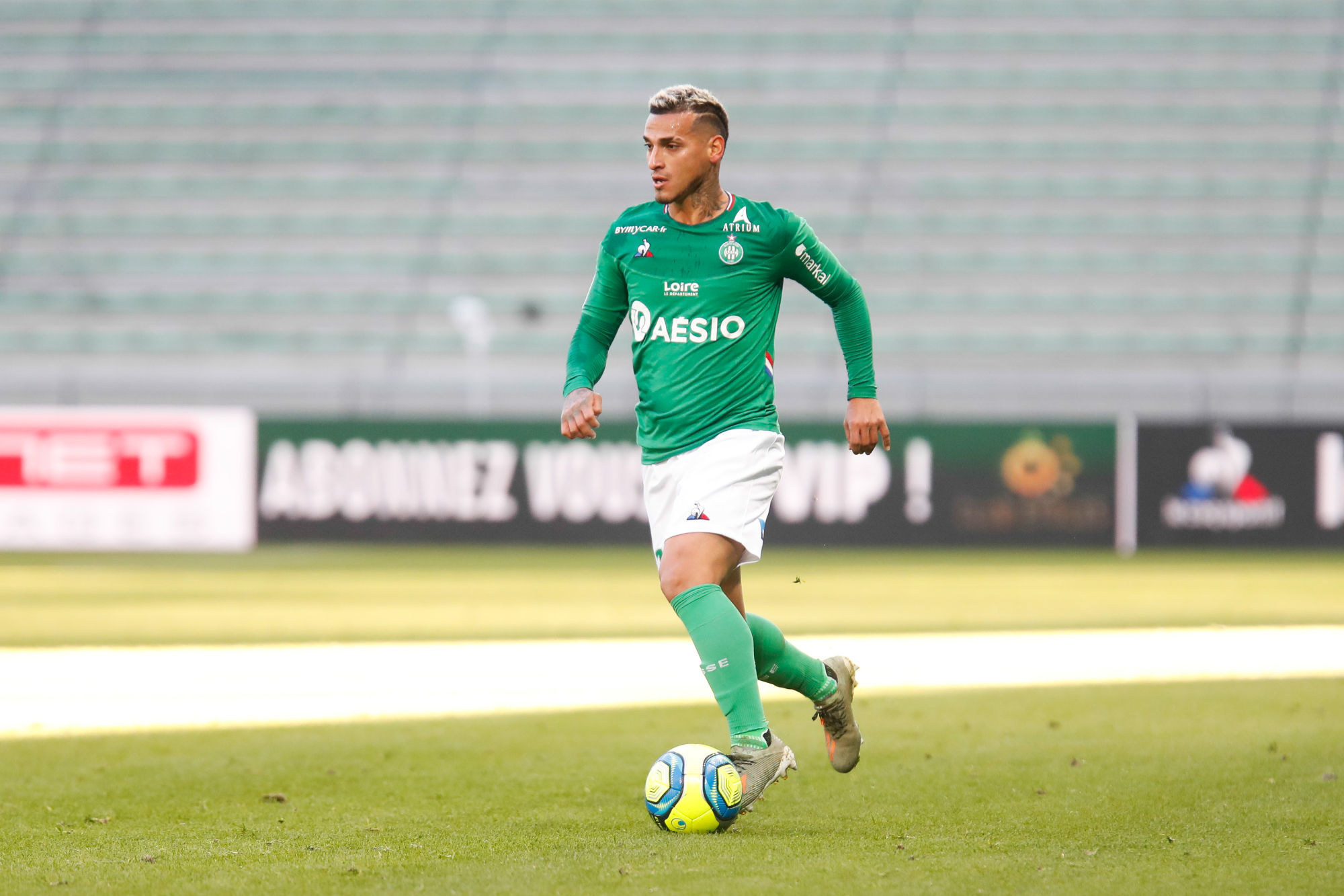 Miguel TRAUCO SAAVEDRA of Saint Etienne during the Ligue 1 match between AS Saint-Etienne and FC Nantes at Stade Geoffroy-Guichard on January 12, 2020 in Saint-Etienne, France. (Photo by Romain Biard/Icon Sport) - Miguel TRAUCO SAAVEDRA - Stade Geoffroy-Guichard - Saint Etienne (France)