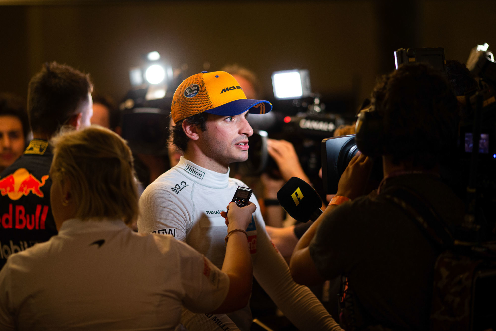 Carlos Sainz Jr (ESP) McLaren with the media.