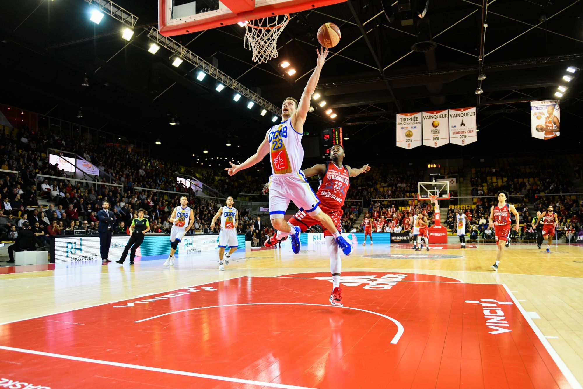 Jean-Baptiste MAILLE of Chalons and Boris DIALLO of Strasbourg during the Jeep Elite match between Strasbourg and Champagne Chalons-Reims at Rhenus Sport on December 20, 2019 in Strasbourg, France. (Photo by Sebastien Bozon/Icon Sport) - Boris DIALLO - Jean-Baptiste MAILLE - Rhénus Sport - Strasbourg (France)