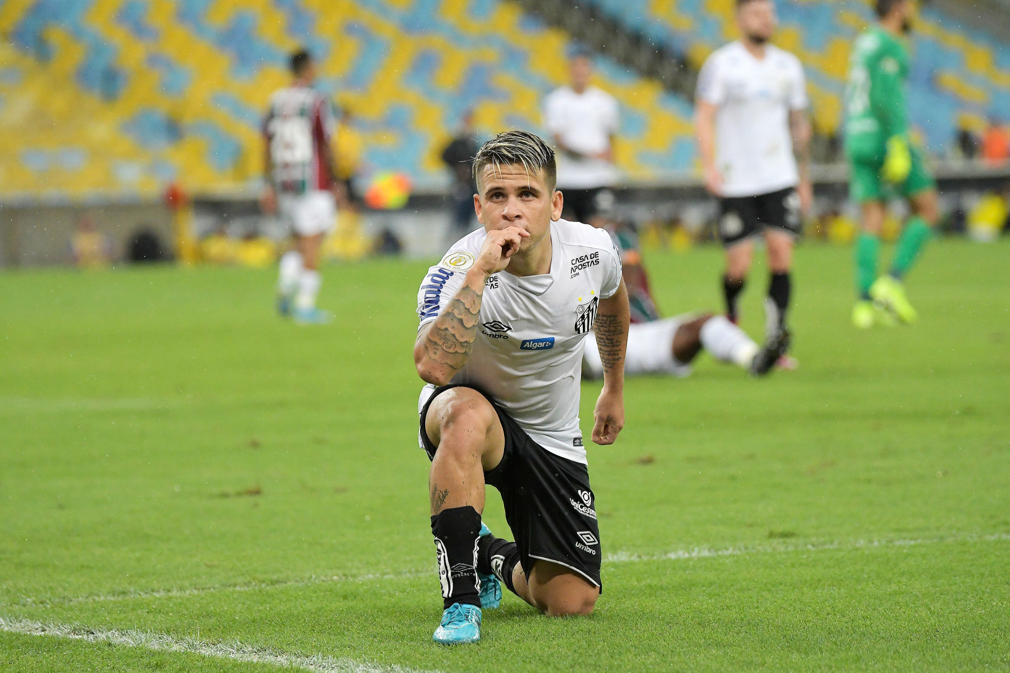 RJ - BRASILEIRvO/FLUMINENSE X SANTOS - ESPORTES - Soteldo, do Santos, comemora seu gol em partida contra o Fluminense, v·lida pela 21™   rodada do Campeonato Brasileiro 2019, no est·dio do Maracan„, na zona norte do Rio de   Janeiro, nesta quinta-feira (26).   26/09/2019 - Foto: ALEXANDRE DURvO/C”DIGO19/ESTADvO CONTE/DO ..Photo by Icon Sport - Yeferson SOTELDO - Rio de Janeiro (Bresil)