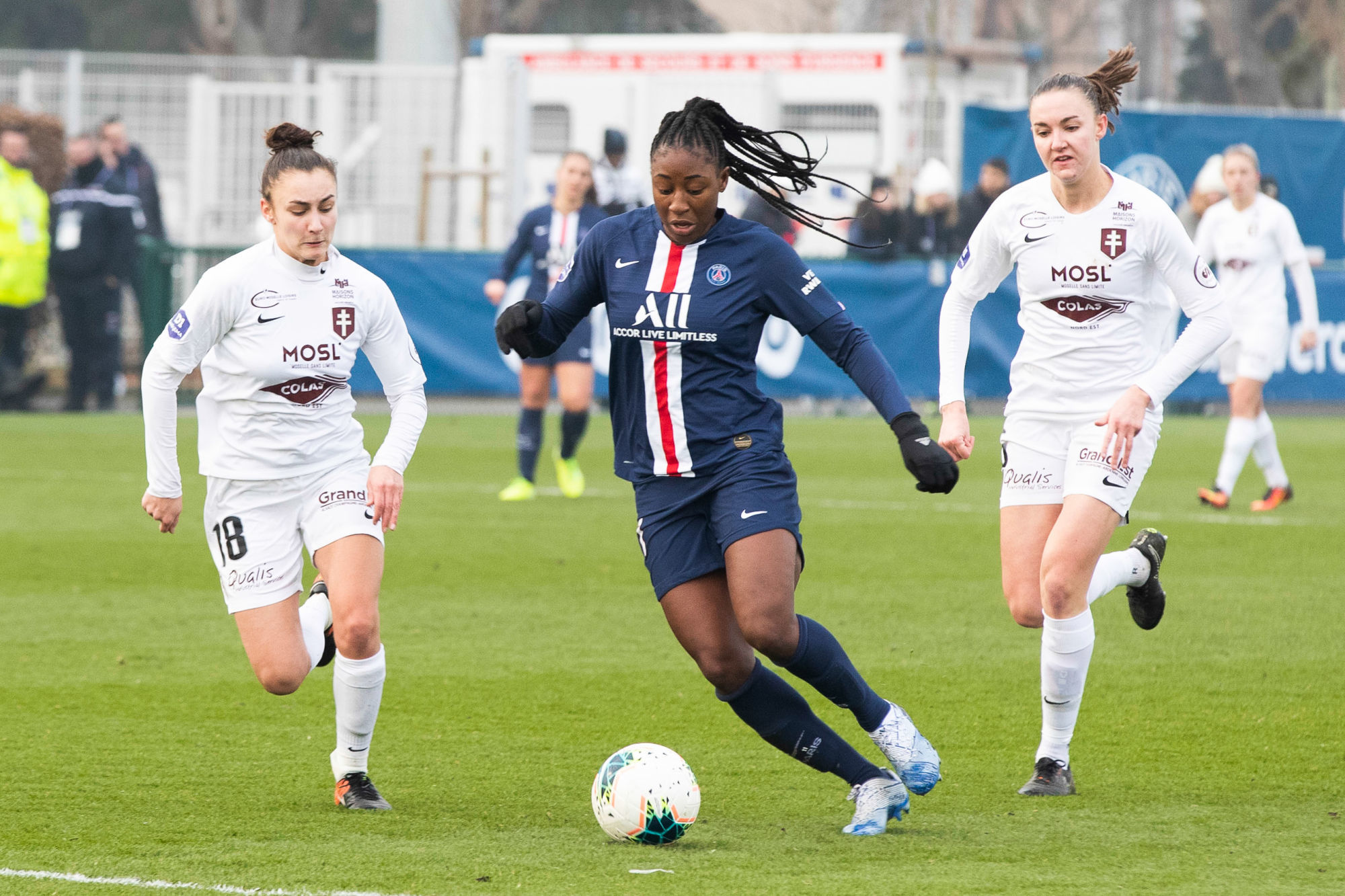 Celia RIGAUD of Metz FC and Kadidiatou DIANI of PSG FC during the Division 1 match between Paris and Metz at Stade Jean Bouin on January 25, 2020 in Paris, France. (Photo by Michel Brisset/Icon Sport) - Kadidiatou DIANI - Celia RIGAUD - Stade Jean Bouin - Paris (France)