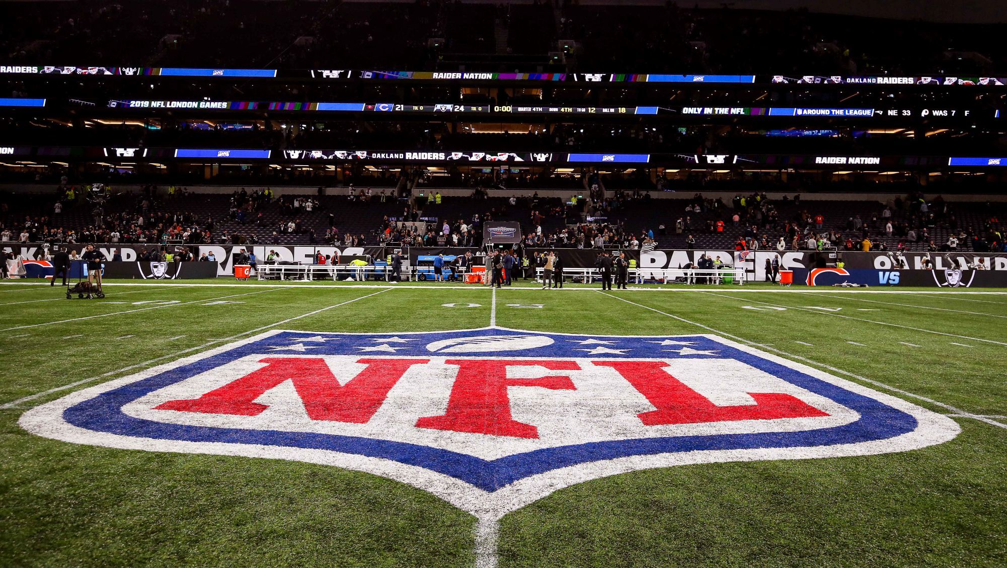 General view of an NFL logo at full time during the NFL International Series - Tottenham (Angleterre)