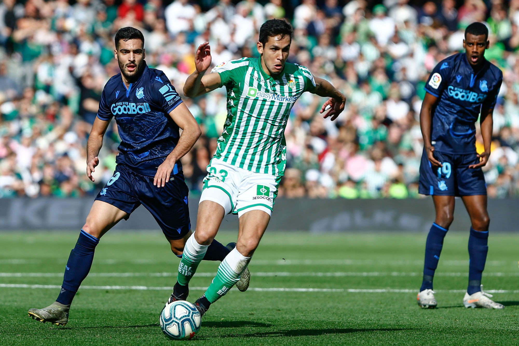 Aissa Mandi of Real Betis and Mikel Merino of Real Sociedad during the Liga match between Real Betis and Real Sociedad on January 19, 2020 in Seville, Spain. (Photo by Pressinphoto/Icon Sport) 

Photo by Icon Sport - Aissa MANDI - Mikel MERINO - Benito Villamarín - Seville (Espagne)