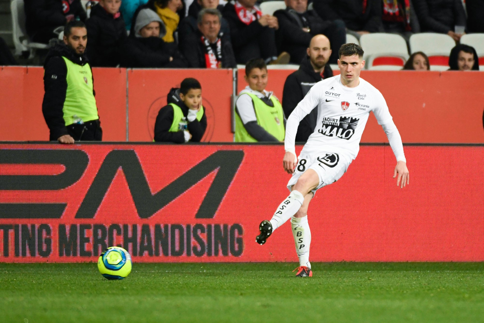 Romain PERRAUD of Brest during the Ligue 1 match between OGC Nice and Brest on February 21, 2020 in Nice, France. (Photo by Pascal Della Zuana/Icon Sport) - Romain PERRAUD - Allianz Riviera - Nice (France)