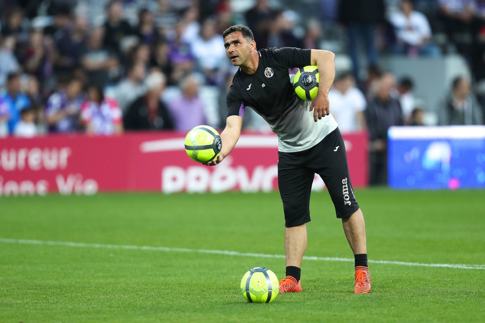 Assistant coach Andre Biancarelli of Toulouse during the Ligue 1 match between Toulouse and EA Guingamp at Stadium Municipal on May 19, 2018 in Toulouse, . (Photo by Manuel Blondeau/Icon Sport)