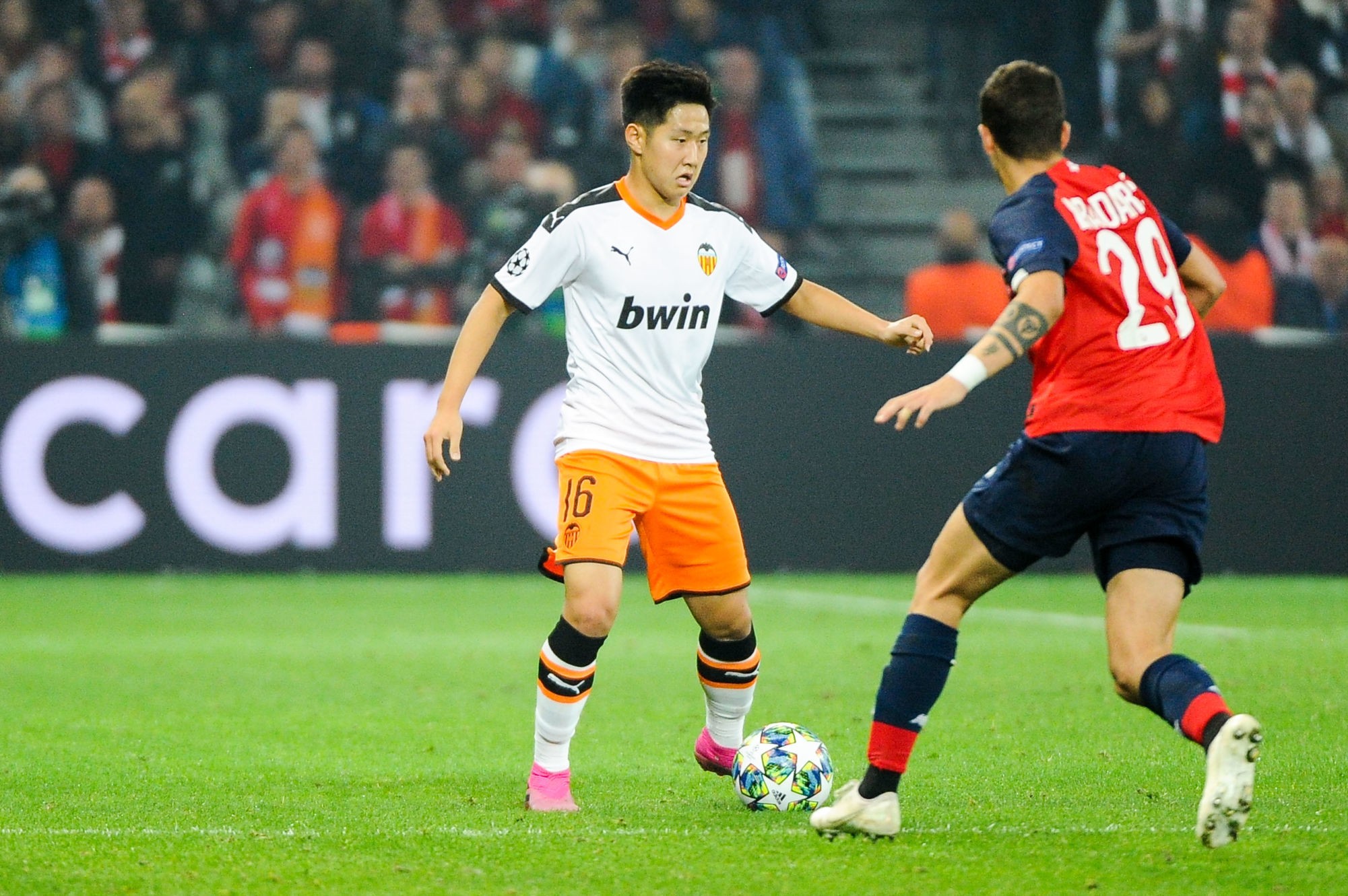 Kangin LEE of Valence during the UEFA Champions League - Group H match between Lille and Valencia on October 23, 2019 in Lille, France. (Photo by Sandra Ruhaut/Icon Sport) - Lee KANG-IN - Stade Pierre Mauroy - Lille (France)