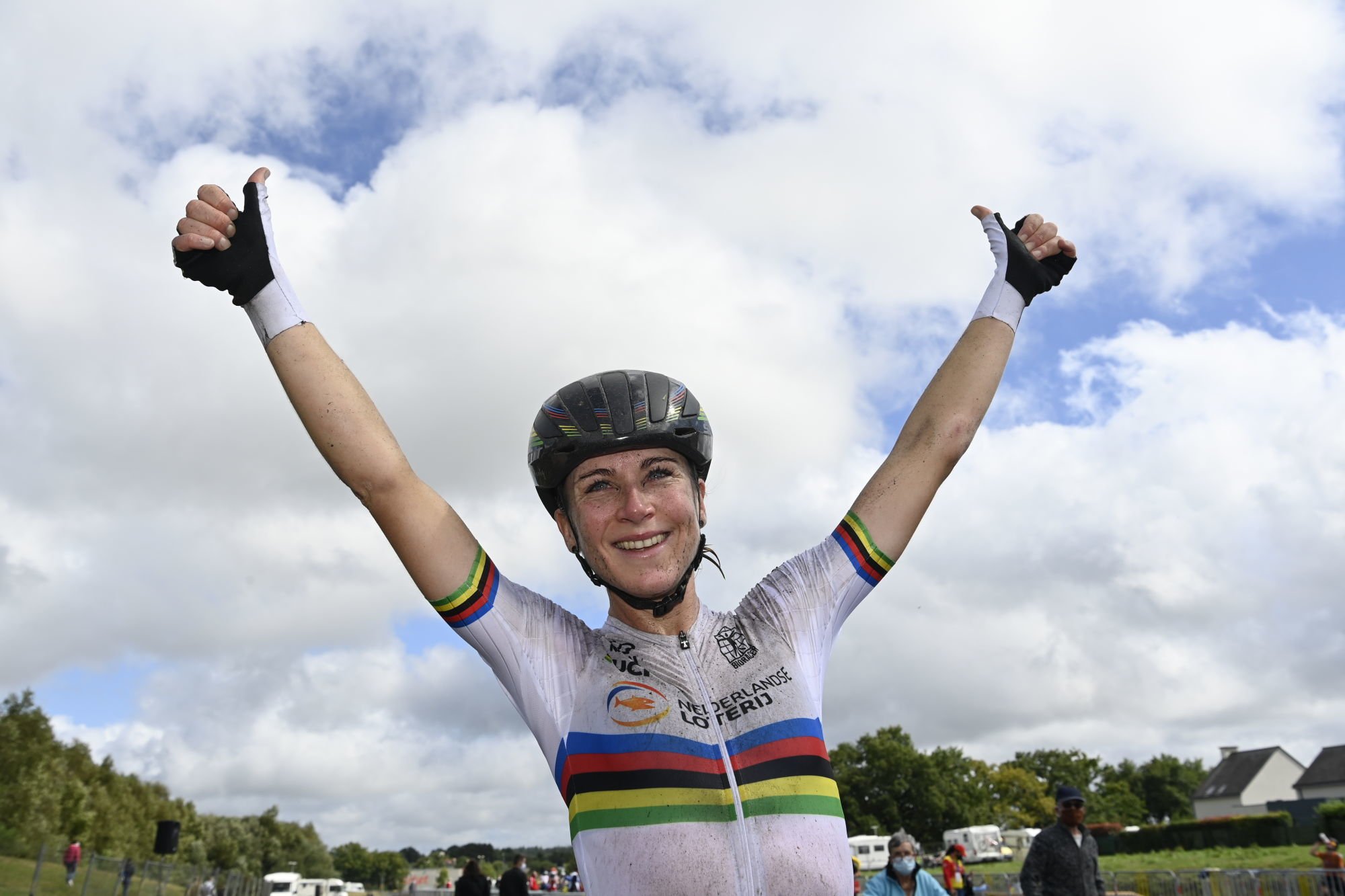 Dutch Annemiek van Vleuten celebrates after winning the women's elite road race at the European Championships cycling in Plouay, France, Thursday 27 August 2020.
BELGA PHOTO ERIC LALMAND 
By Icon Sport