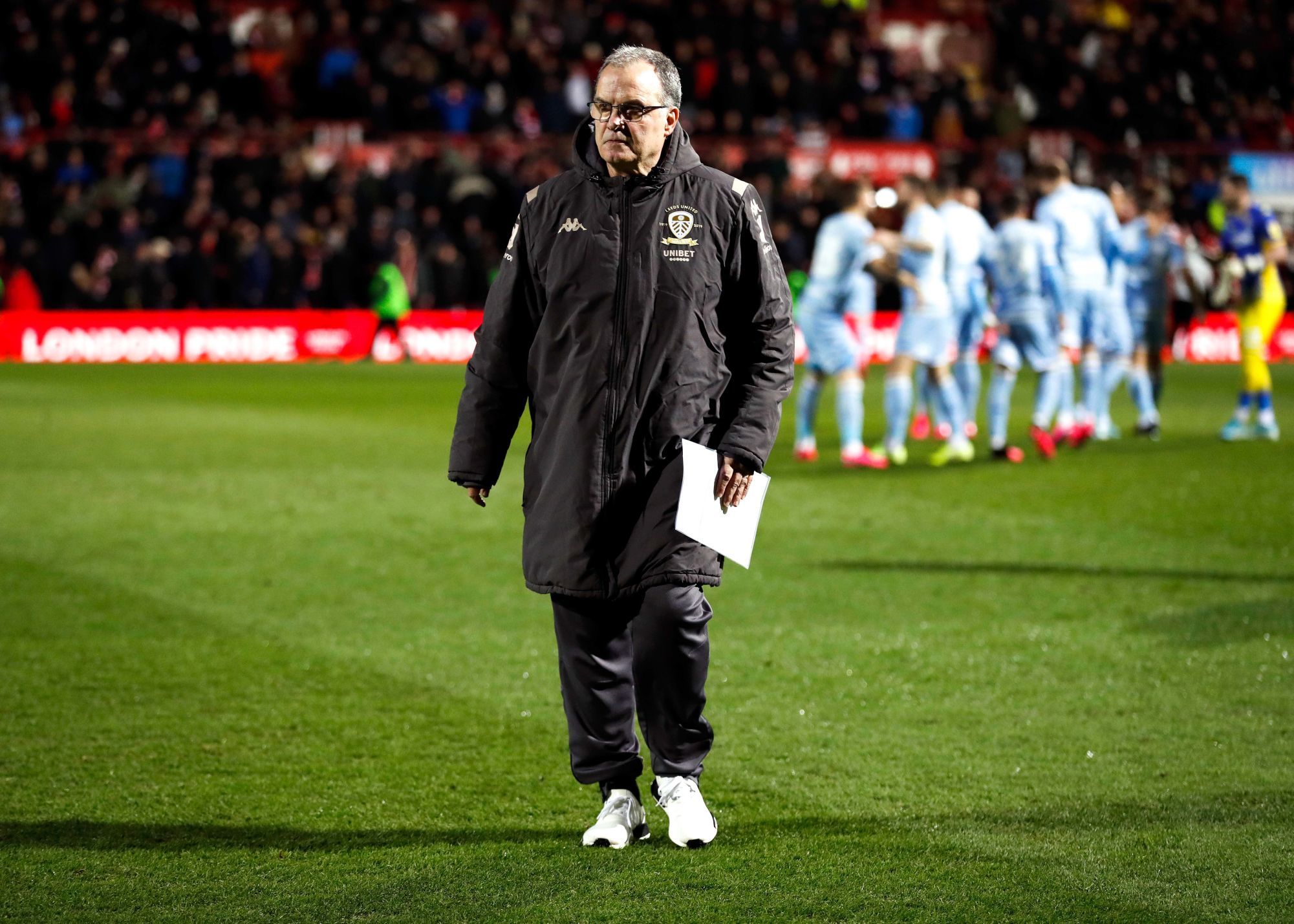 11th February 2020; Griffin Park, London, England; English Championship Football, Brentford FC versus Leeds United; Leeds United Manager Marcelo Bielsa approaching the dugout 

Photo by Icon Sport - Marcelo BIELSA
