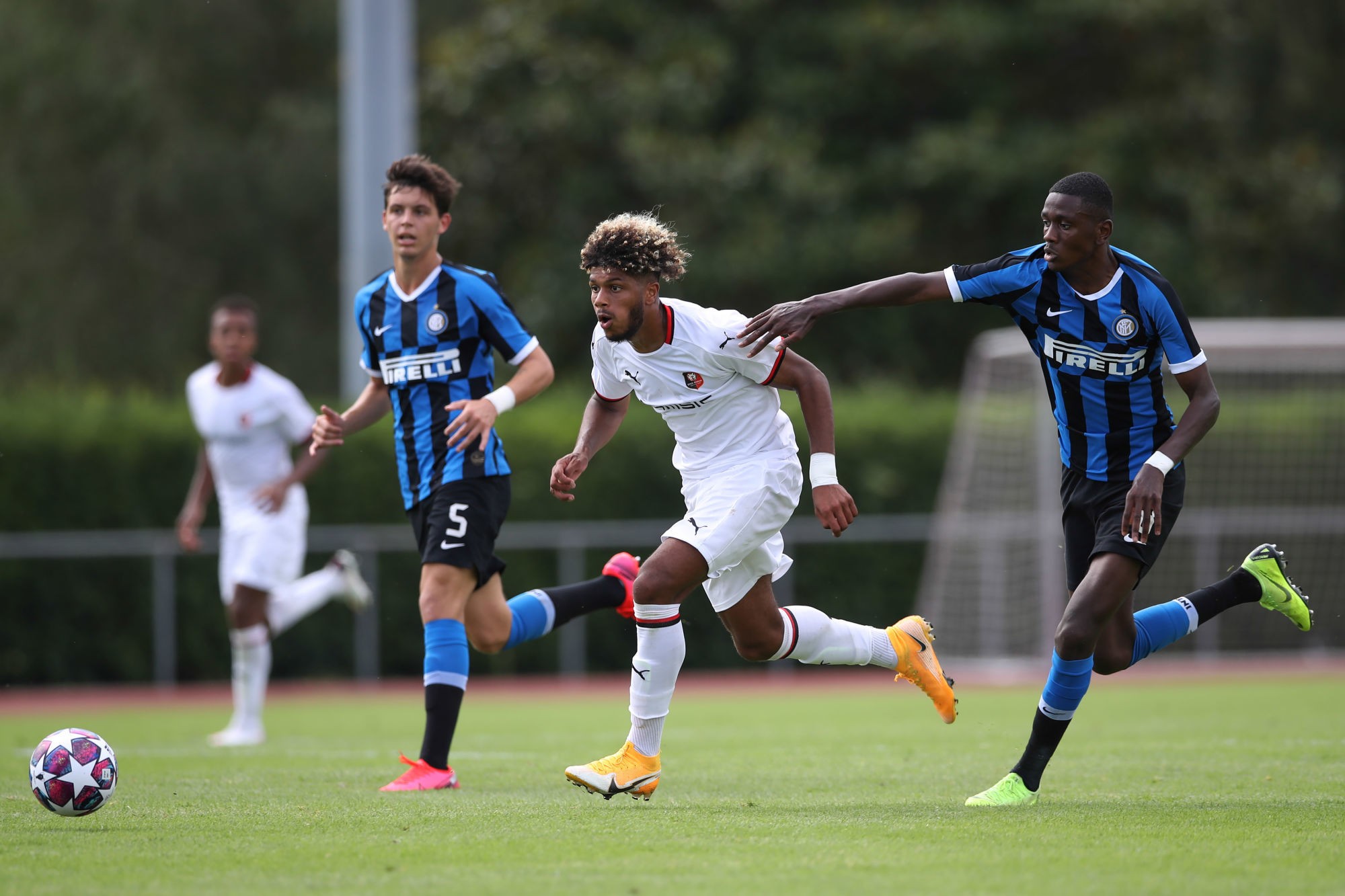 Georgino Rutter of Rennais breaks away from Christopher Attys of Internazionale during the UEFA Youth League match at Colovray Sports Centre, Nyon. Picture date: 16th August 2020. Picture credit should read: Jonathan Moscrop/Sportimage -  (France)