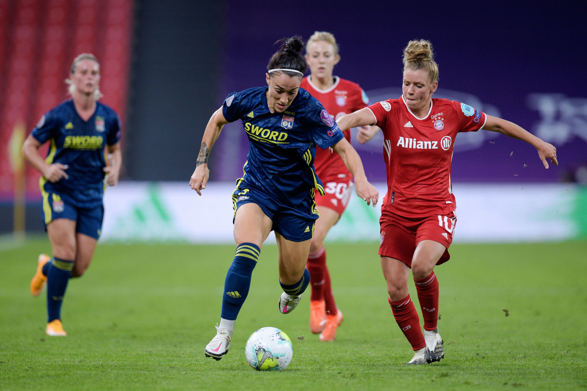 BILBAO, SPAIN - AUGUST 22: Lucy Bronze of Olympique Lyon is challenged by Linda Dallmann of FC Bayern Munich during the UEFA Women's Champions League Quarter Final match between Olympique Lyon Women and FC Bayern Muenchen Women at San Mames Stadium on August 22, 2020 in Bilbao, Spain. (Photo by Juanma - UEFA/UEFA via Getty Images) 


Photo by Icon Sport - Estadio de San Mames - Bilbao (Espagne)