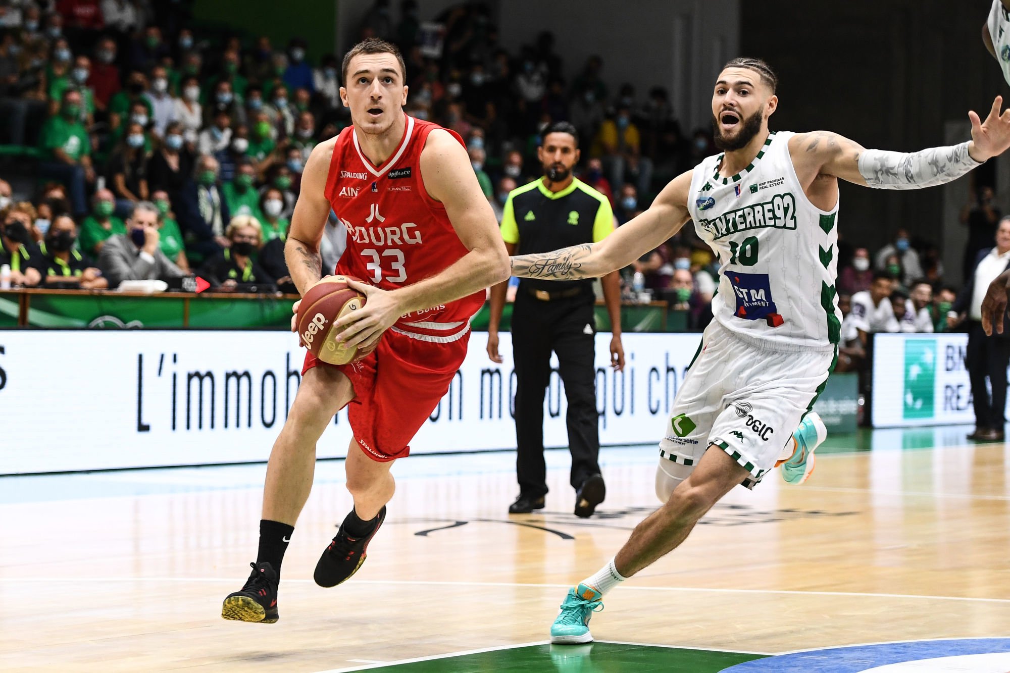 Danilo ANDJUSIC of JL Bourg and Isaia CORDINIER of Nanterre 92 during the Jeep Elite match between Nanterre and Bourg en Bresse on September 27, 2020 in Nanterre, France. (Photo by Anthony Dibon/Icon Sport) - Palais des Sports Maurice Thorez - Nanterre (France)