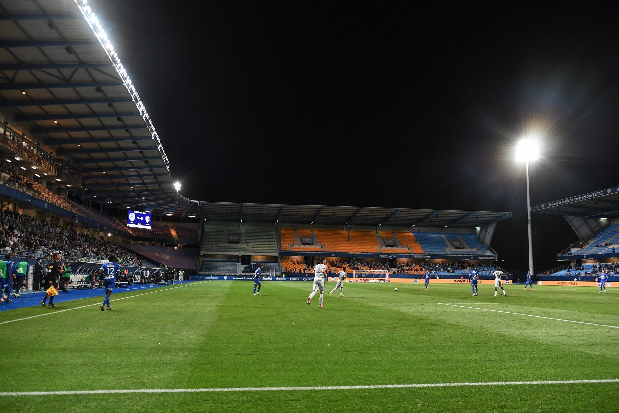 General view of the stadium during the Ligue 2 match between Troyes and Le Havre on August 24, 2020 in Troyes, France. (Photo by Anthony Dibon/Icon Sport) - --- - Stade de l'Aube - Troyes (France)