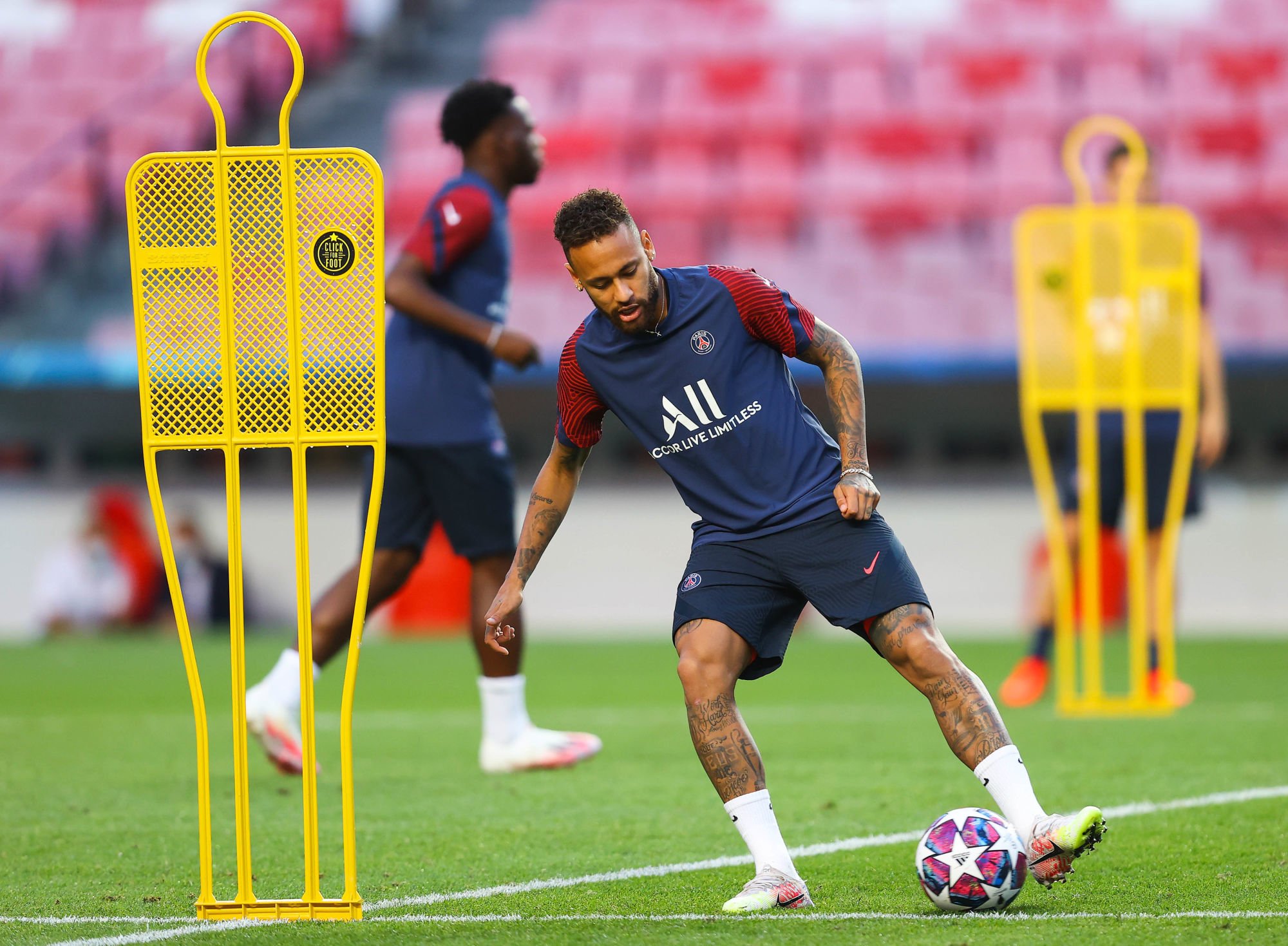 LISBON, PORTUGAL - AUGUST 22: Neymar of Paris Saint-Germain controls the ball during a training session ahead of their UEFA Champions League Final match against Bayern Munich at Estadio do Sport Lisboa e Benfica on August 22, 2020 in Lisbon, Portugal. (Photo by Julian Finney - UEFA/UEFA via Getty Images) 


Photo by Icon Sport - NEYMAR JR - Estàdio da Luz - Lisbonne (Portugal)