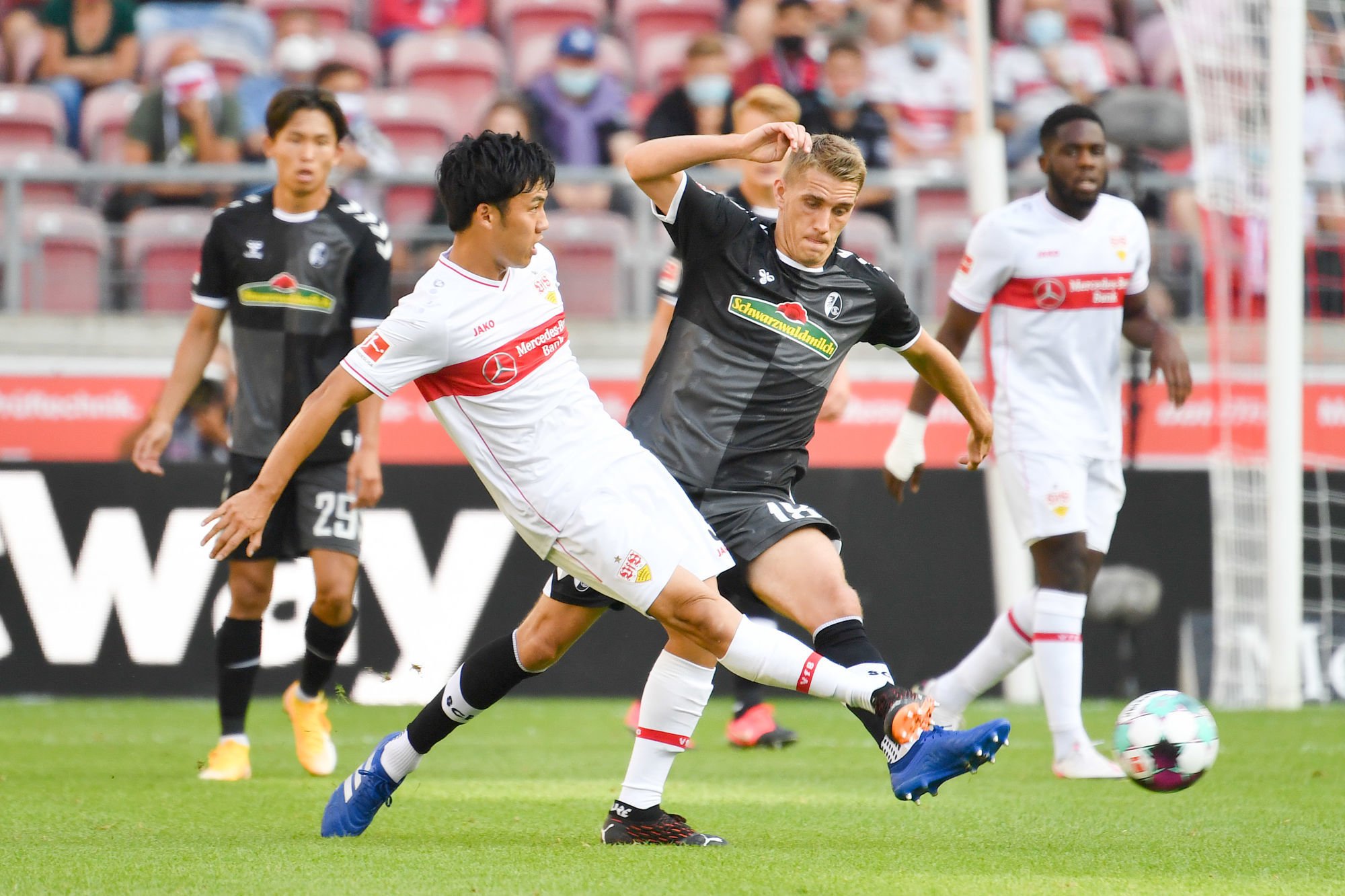 NO SALES IN JAPAN! Wataru ENDO (VFB Stuttgart), action, duels versus Nils PETERSEN (SC Freiburg), football 1st Bundesliga season 2020 / 2021,1.matchday, matchday01, VFB Stuttgart (S) - SC Freiburg (FR) 2-3, on 19.09 .2020 in Munich MERCEDES BENZ ARENA, DFL REGULATIONS PROHIBIT ANY USE OF PHOTOGRAPHS AS IMAGE SEQUENCES AND / OR QUASI-VIDEO.EDITORIAL USE ONLY. | usage worldwide 
By Icon Sport - Nils PETERSEN - Wataru ENDO - Mercedes-Benz Arena - Stuttgart (Allemagne)
