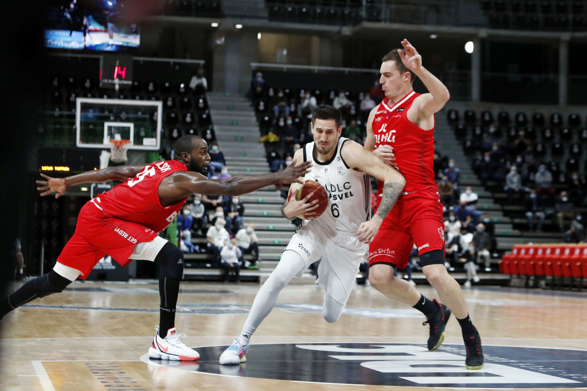 Paul LACOMBE of Lyon and Danilo ANDJUSIC of Bourg and Zachery PEACOCK of Bourg  during the Jeep Elite match between ASVEL and JL Bourg on October 4, 2020 in Villeurbanne, France. (Photo by Romain Biard/Icon Sport) - Astroballe - Villeurbanne (France)