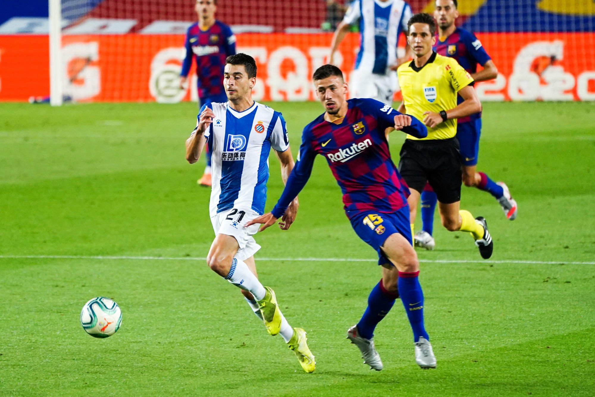 8th July 2020; Camp Nou, Barcelona, Catalonia, Spain; La Liga Football, Barcelona versus Espanyol;  Marc Roca turns away from the challenge by Lenglet 
Photo by Icon Sport - Camp Nou - Barcelone (Espagne)