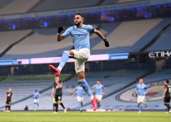 Manchester City's Riyad Mahrez celebrates scoring his side's first goal of the game during the Premier League match at the Etihad Stadium, Manchester. 
By Icon Sport - Etihad Stadium - Manchester (Angleterre)
