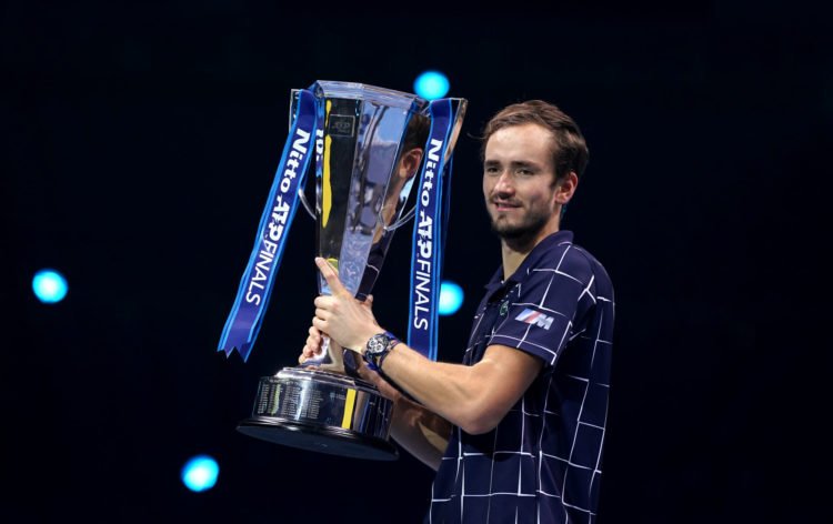 Daniil Medvedev poses with trophy after winning the singles final during day eight of the Nitto ATP Finals at The O2 Arena, London. 
By Icon Sport - Daniil MEDVEDEV - O2 Arena - Londres (Angleterre)