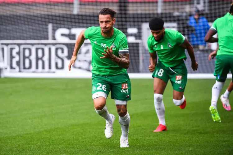 Mathieu DEBUCHY of Saint Etienne before the pre season friendly match between Rennes and Saint Etienne at Roazhon Park on August 12, 2020 in Rennes, France. (Photo by Baptiste Fernandez/Icon Sport) - Mathieu DEBUCHY - Roazhon Park - Rennes (France)