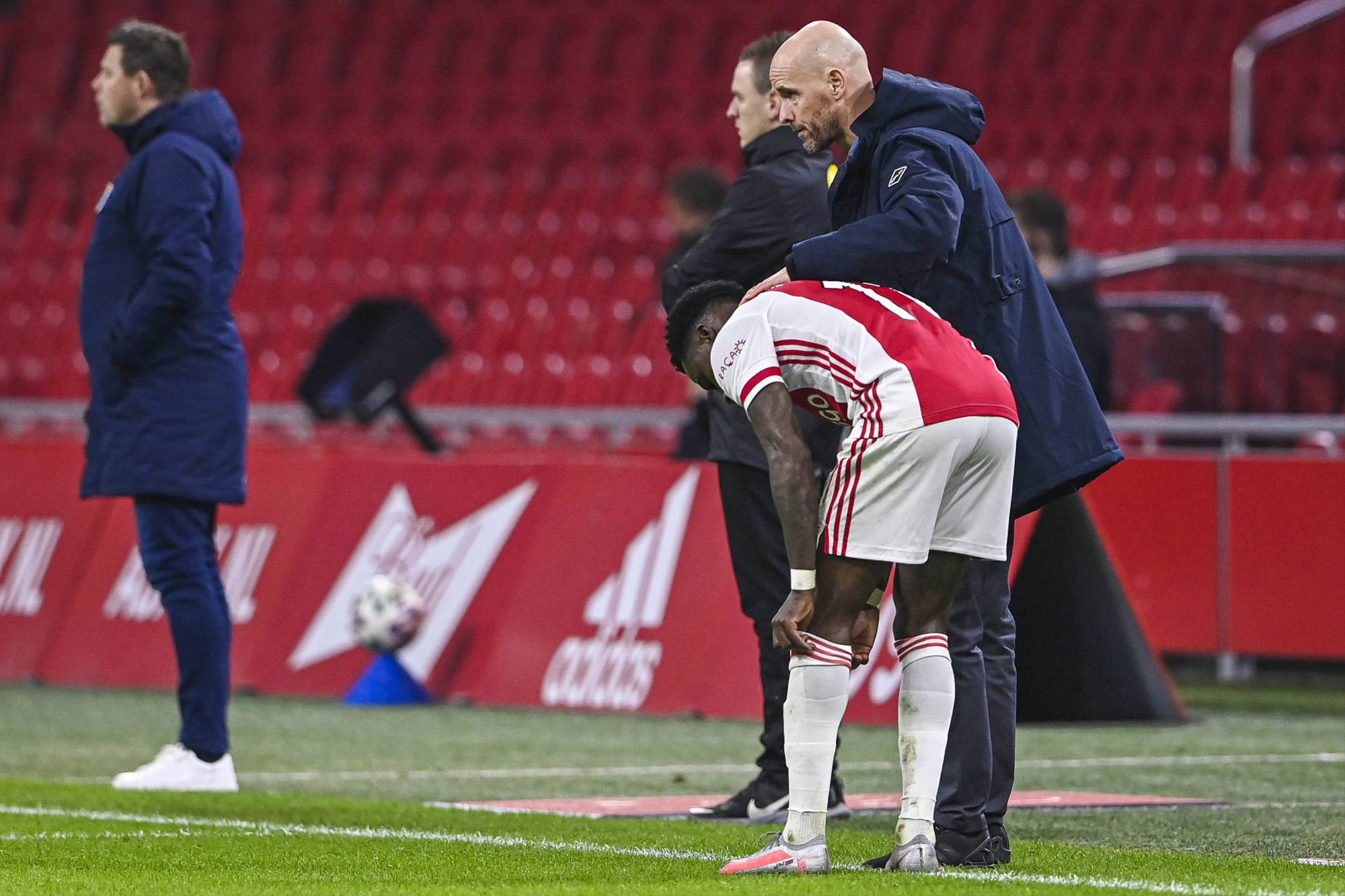 Promes aurait gravement blessé un membre de sa famille — Ajax Promes aurait gravement blessé un membre de sa famille — Ajax