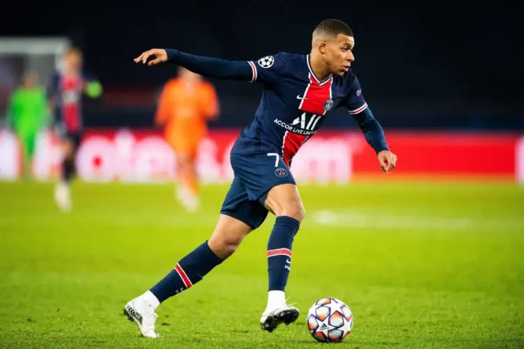 Kylian Mbappe of Paris Saint-Germain (PSG) in action during the UEFA Champions League group H soccer match between Paris Saint-Germain (PSG) and Istanbul Basaksehir at the Parc des Princes Stadium in Paris, France, 09 December 2020.Photo by David Niviere/ABACAPRESS.COM 

Photo by Icon Sport - Kylian MBAPPE - Parc des Princes - Paris (France)