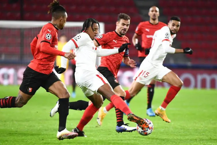 Jules KOUNDE of Sevilla and Damien DA SILVA of Rennes during the UEFA Champions League match between Rennes and FC Sevilla at Roazhon Park on December 8, 2020 in Rennes, France. (Photo by Anthony Dibon/Icon Sport) - Roazhon Park - Rennes (France)