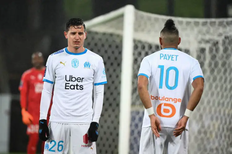Florian THAUVIN of Marseille and Dimitri PAYET
