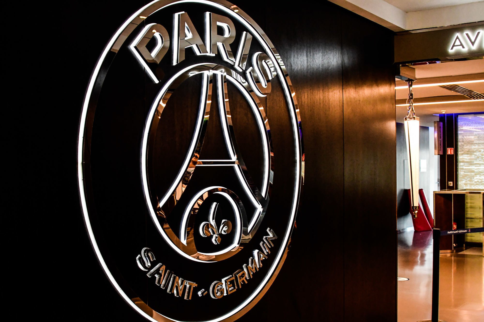 PSG: que pensez-vous du nouveau logo? – L'Express