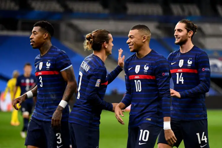 Antoine GRIEZMANN of France celebrates a goal with Presnel KIMPEMBE of France, Adrien RABIOT of France and Kylian MBAPPE of France during the Nations League - Group 3 match between France and Sweden on November 17, 2020 in Paris, France. (Photo by Anthony Dibon/Icon Sport) - Presnel KIMPEMBE - Kylian MBAPPE - Antoine GRIEZMANN - Adrien RABIOT - Stade de France - Paris (France)