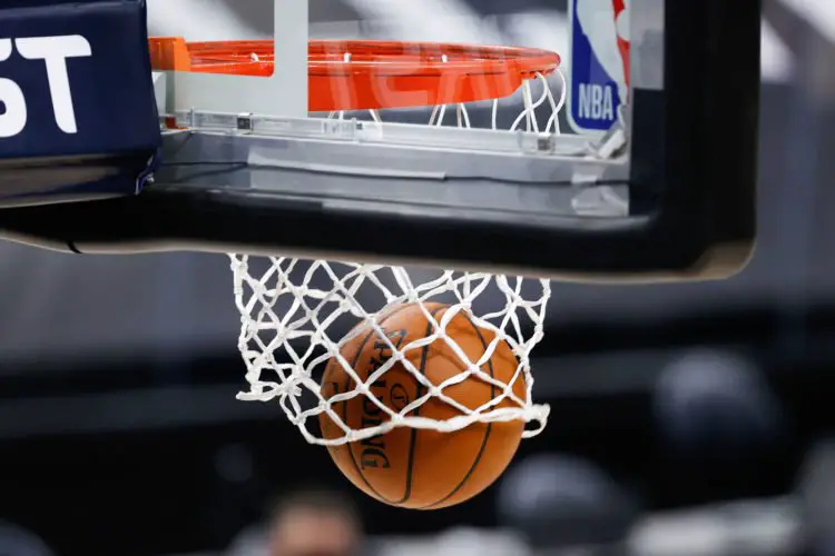 Feb 2, 2021; Salt Lake City, Utah, USA; The ball drops through the hoop during a team warm up period prior to the Utah Jazz against the Detroit Pistons at Vivint Smart Home Arena. Mandatory Credit: Jeffrey Swinger-USA TODAY Sports/Sipa USA 
By Icon Sport - Vivant Smart Home Arena - Salt Lake City (Etats Unis)