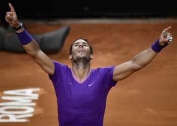 Spain's Rafael Nadal celebrates after defeating Serbia's Novak Djokovic during the final of the Men's Italian Tennis Open at Foro Italico on May 16, 2021 in Rome, Italy. (Photo by Filippo MONTEFORTE / AFP)