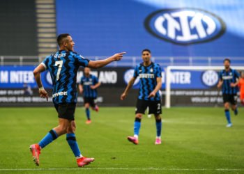 Milan, Italy, 8th May 2021. Alexis Sanchez of Internazionale celebrates with team mates after scoring to give the side a 2-0 lead during the Serie A match at Giuseppe Meazza, Milan. Picture credit should read: Jonathan Moscrop / Sportimage 
Photo by Icon Sport - San Siro - Milan (Italie)