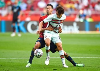 Sergio Busquets of Spain and Joao Felix of Portugal during the friendly match between Spain and Portugal played at Wanda Metropolitano Stadium on June 4, 2021 in Madrid, Spain. (Photo by Pressinphoto / Icon Sport ) - Sergio BUSQUETS - Joao FELIX - Estadio Wanda Metropolitano - Madrid (Espagne)