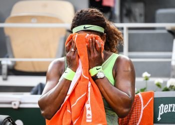 Serena WILLIAMS of United States looks dejected during the third round of Roland Garros at Roland Garros on June 6, 2021 in Paris, France. (Photo by Matthieu Mirville/Icon Sport) - Serena WILLIAMS - Roland Garros - Paris (France)