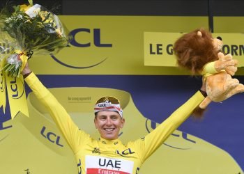 Le Slovène Tadej Pogacar en jaune sur le Tour de France