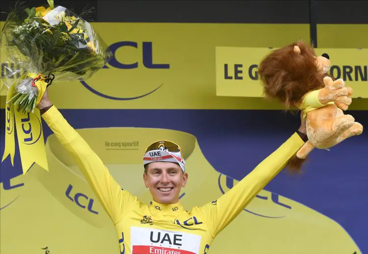 Le Slovène Tadej Pogacar en jaune sur le Tour de France