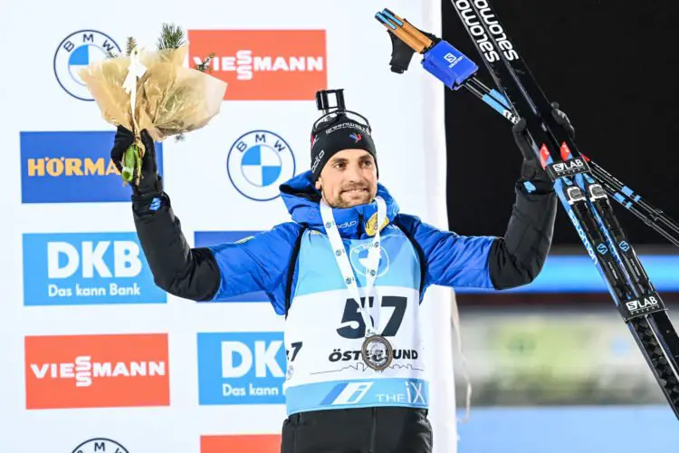 Simon Desthieux sur le podium de l'individuel d'Ostersund. Bildbyran / Icon Sport